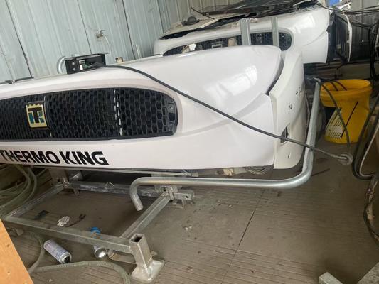 Unidad usada T-1000M THERMO KING unidad usada T1000M thermo king en buen estado fabricada alrededor del año 2011-2019