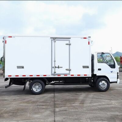 ISUZU QINGLING 600P 6 ruedas 3 toneladas Furgoneta refrigerada con unidad de refrigeración THERMO KING modelo RV380